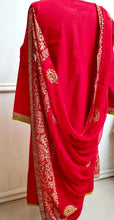Load image into Gallery viewer, Red Jacquard Panni Embroidered 3pc