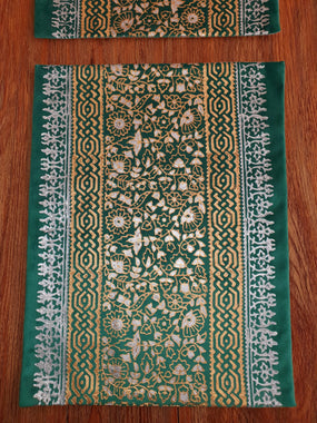 Green Velvet Table Mat