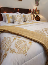 Load image into Gallery viewer, White and Gold Bridal Bedsheet set