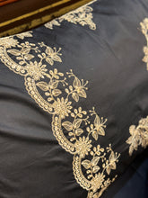 Load image into Gallery viewer, Siyah e-Zewar — Black &amp; Gold Bridal Chicken Kari Set (8-Piece)
