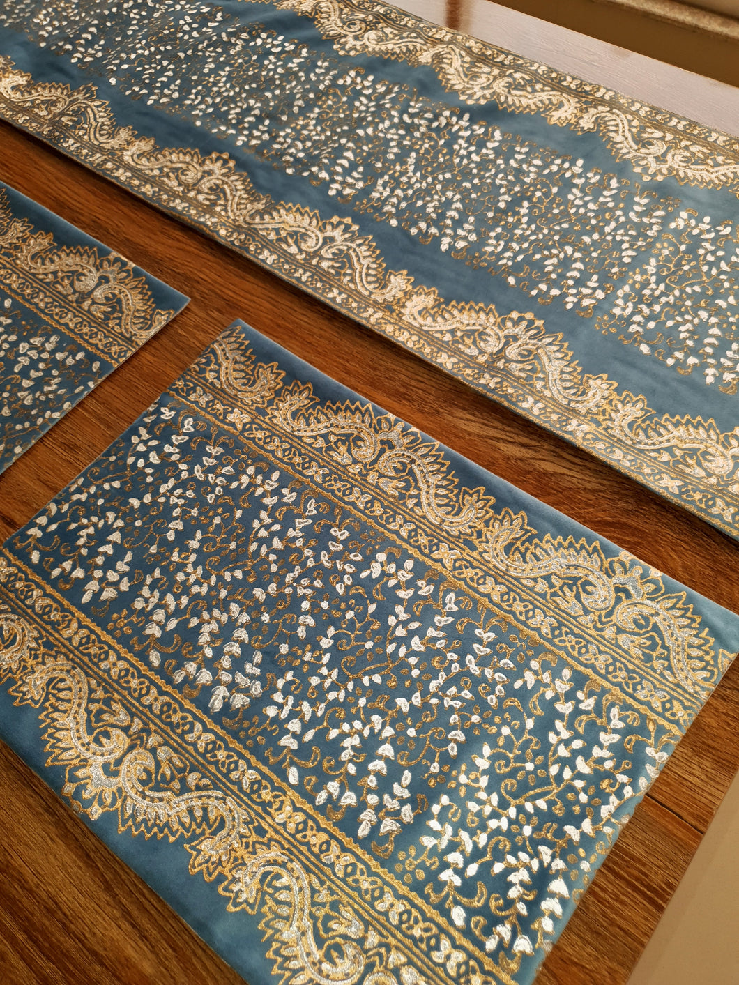 Turquoise Velvet Table Mat