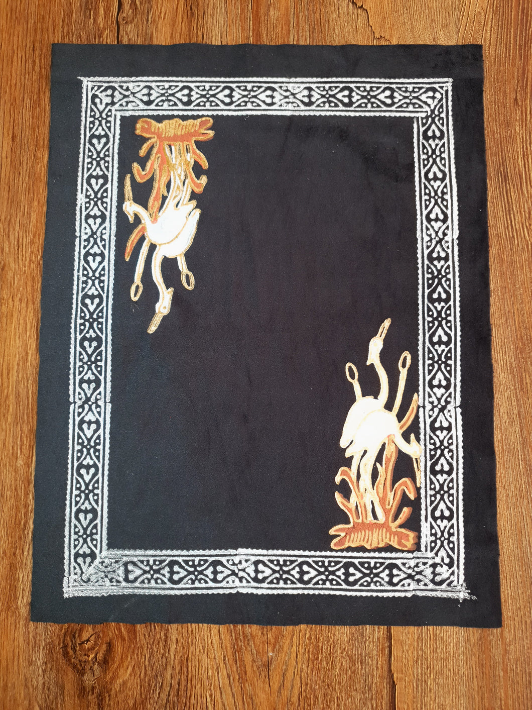 Black velvet table mat