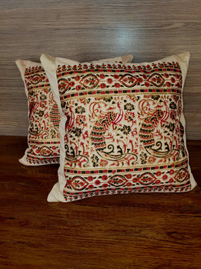 Crimson Latte Cushions Cover