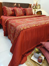 Load image into Gallery viewer, Maroon Glimmer Bridal Bedsheet set
