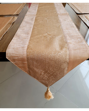 Peach & Gold Leatheride Table linen