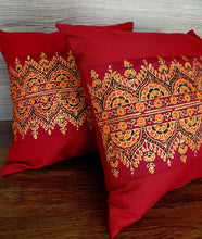 Load image into Gallery viewer, Red Zeen Cushion Cover
