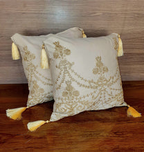 Load image into Gallery viewer, Beige and Gold Cushion Cover
