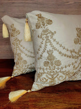 Load image into Gallery viewer, Beige and Gold Cushion Cover
